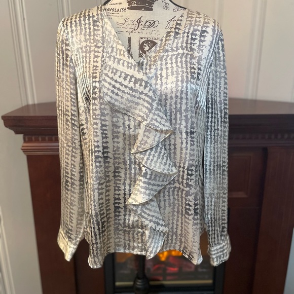 NWT Coldwater Creek Ivory Black Ruffle Silky Blouse ~ M 10/12 - Picture 1 of 5
